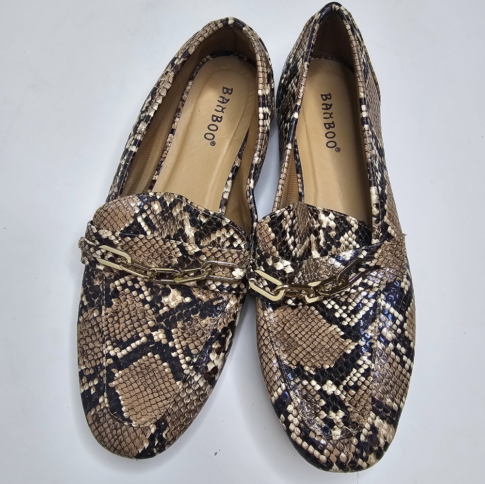 Bamboo Snake Print Women's Loafer Size: 7.5 With Fashion Gold Chain - Picture 2 of 7